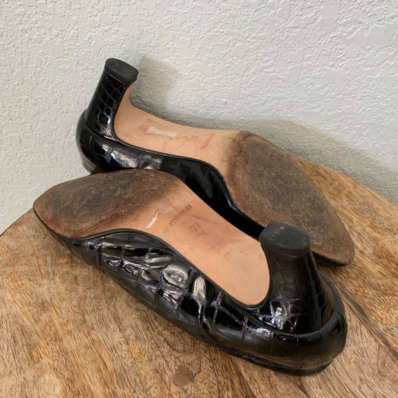 Bally Alligator Print 2.5” Heel Dress Pumps 7.5C - Picture 8 of 8